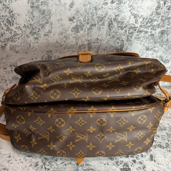 🔥LARGE🔥 Authentic Louis Vuitton Saumur 35 Crossbody Shoulder Bag Boho Soho - Picture 11 of 15